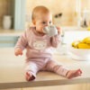 Cana-antrenament-cu-manere-pentru-copii-Akuku-BabyMug-Grey-Bearcapacitate-150mlmateriale-sigure-fara-BPAmargine-tesita-ce-permite-bautul-fara-a-inclina-capul-pe-spatecomptibil-masina-de-vase-423812-6